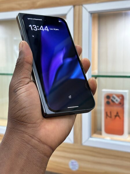 Google Pixel Fold 9PRO