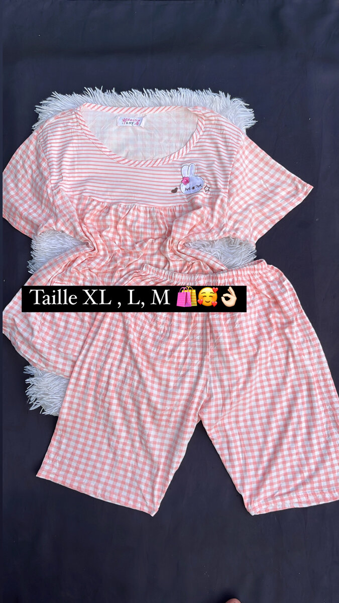 Ensemble lingerie satin et dentelle