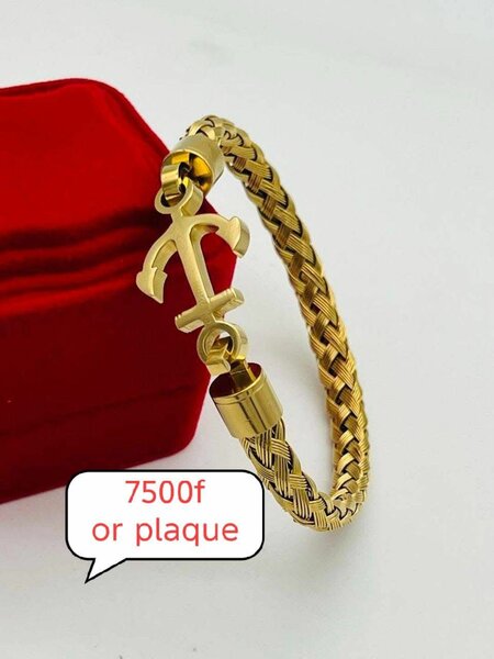 Bracelet ancre doré élégant