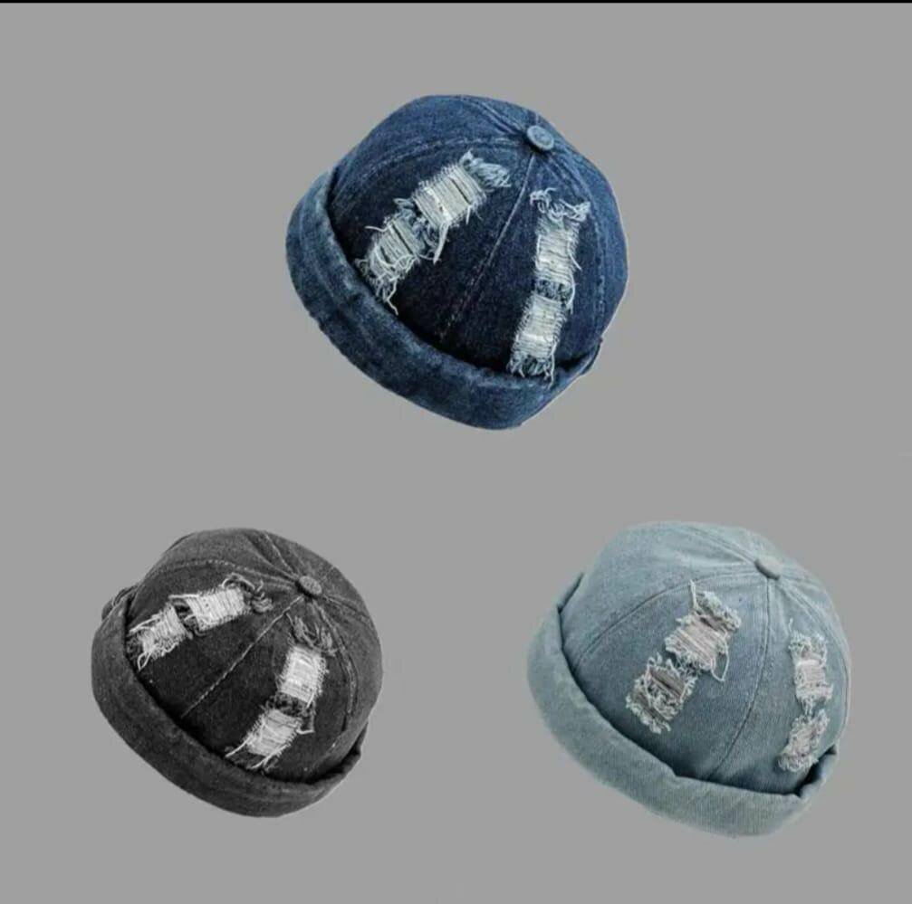 Casquette en denim déchiré