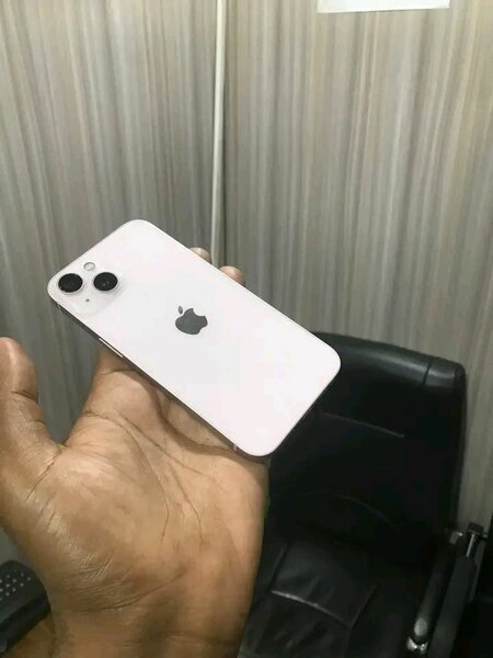 iPhone 13 128GB Rose