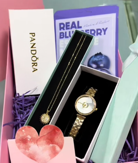 Аялдар үчүн белек топтому