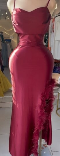 Charming women's dress Size 6/8/10/12