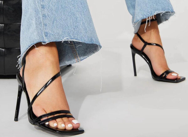 Sandales à talons noires