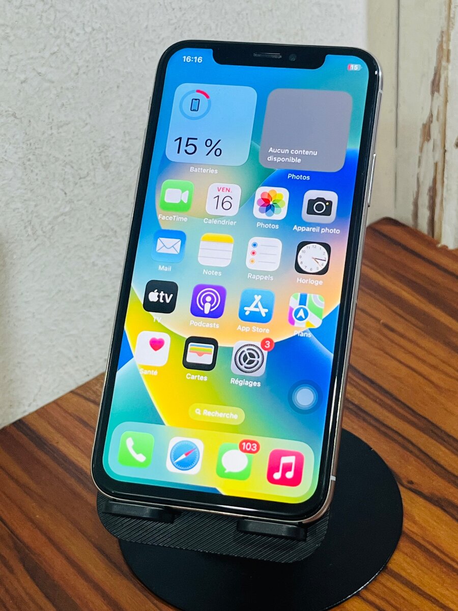 iPhone X 64gb ( vendu avec reçu )