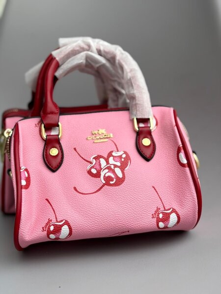 Sac à main cerise rose tendance