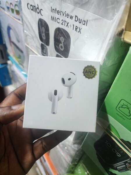 AirPods 4