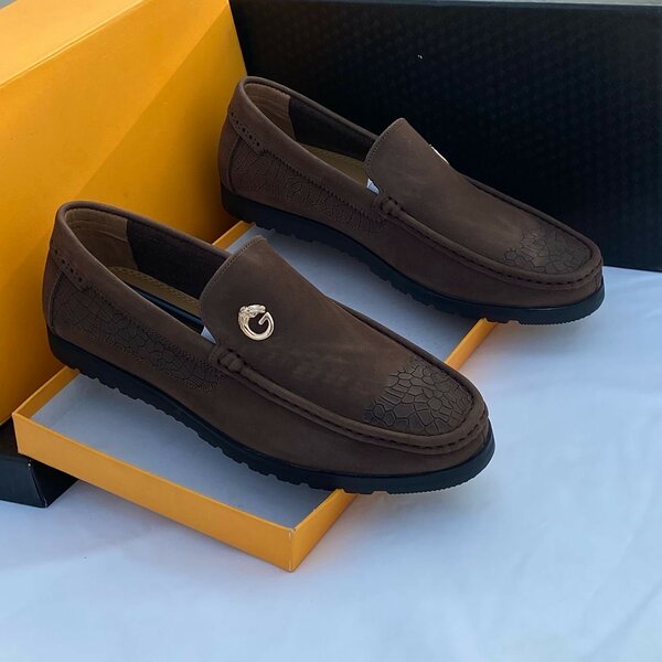 EXECUTIVE CASUAL WEAR