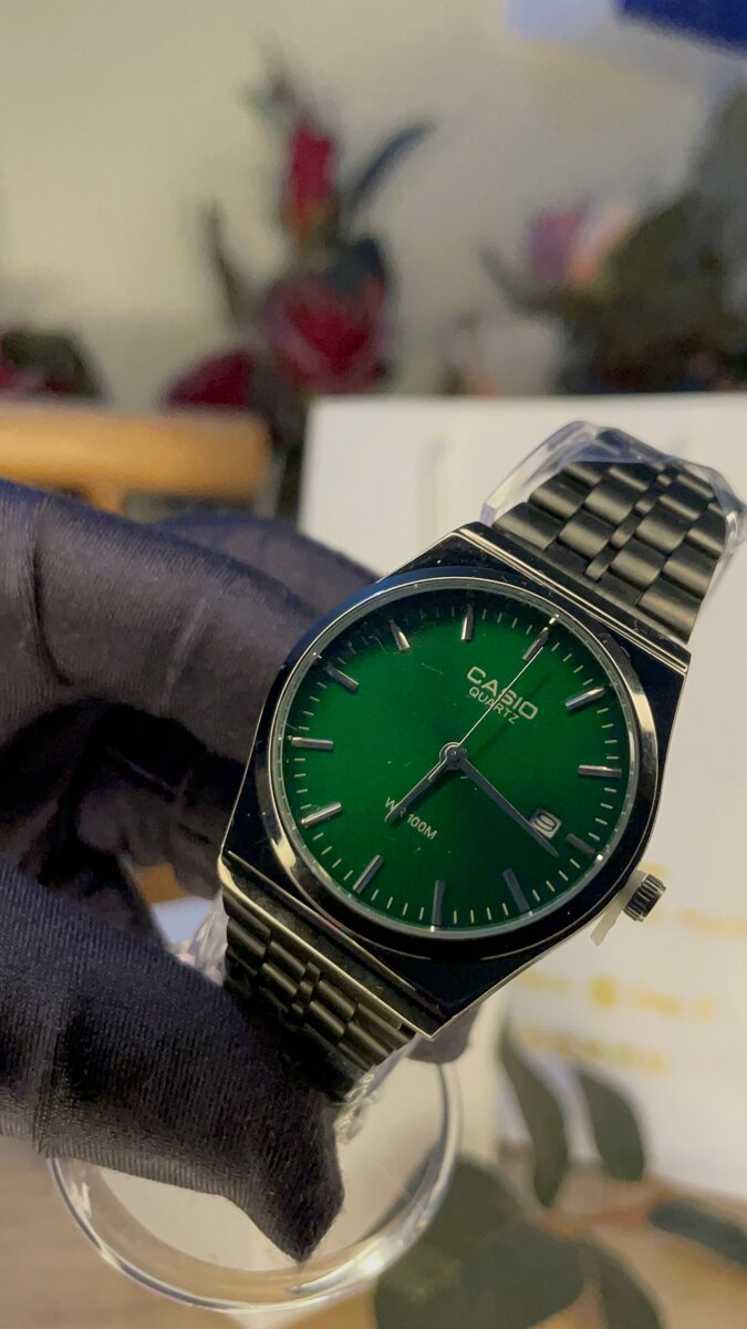 Montre Casio Élégante Verte