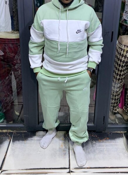 Ensemble de sport Nike vert