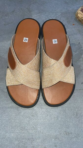 Sandales à enfiler en cuir