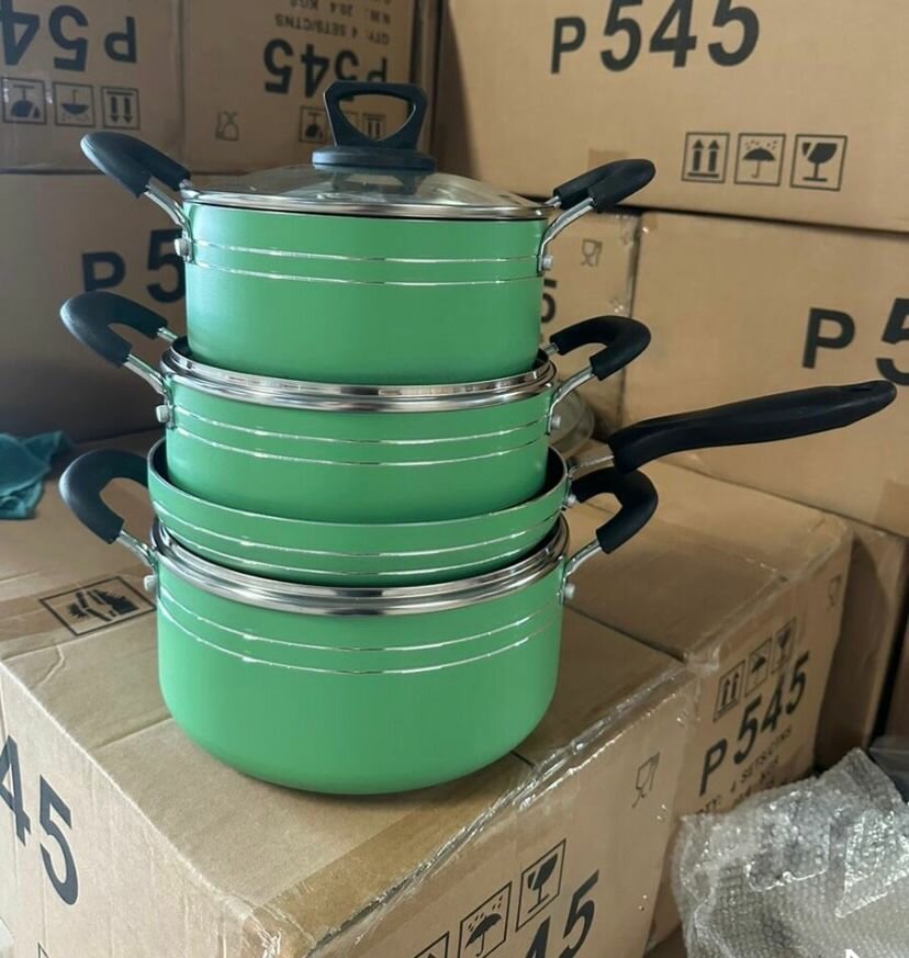 Ensemble de casseroles en aluminium