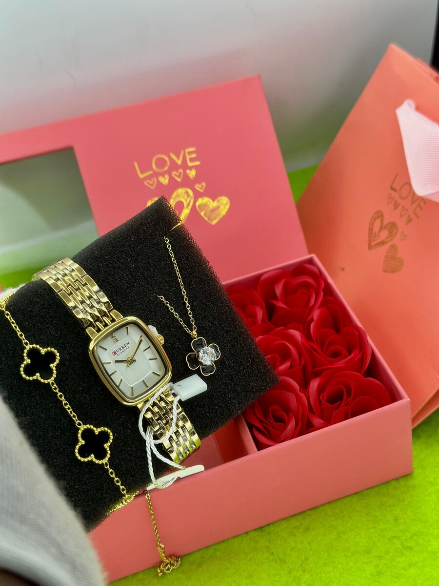 Montre Van Cleef & Arpels