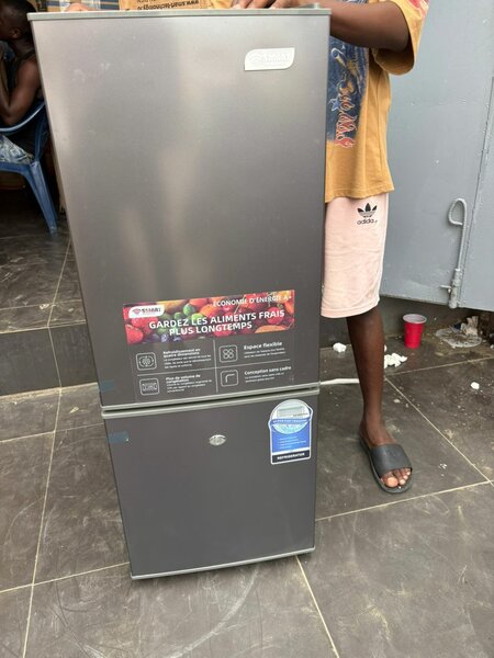 Réfrigérateur compact LG