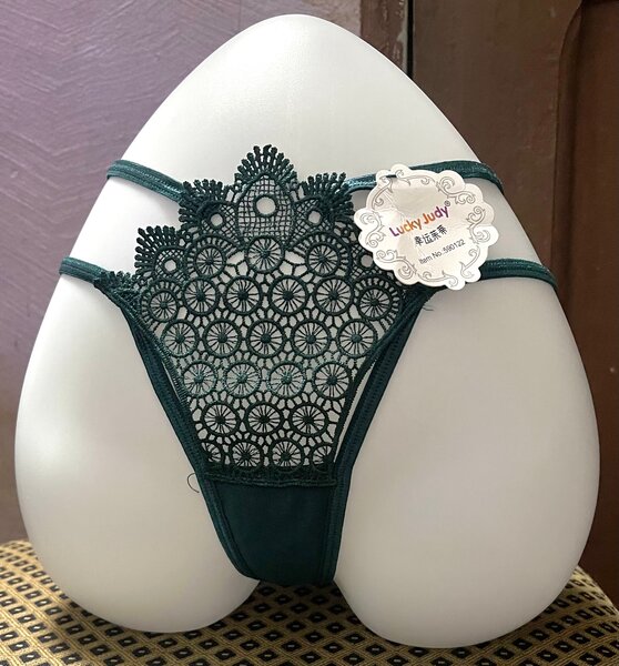 Culottes en dentelle élégantes