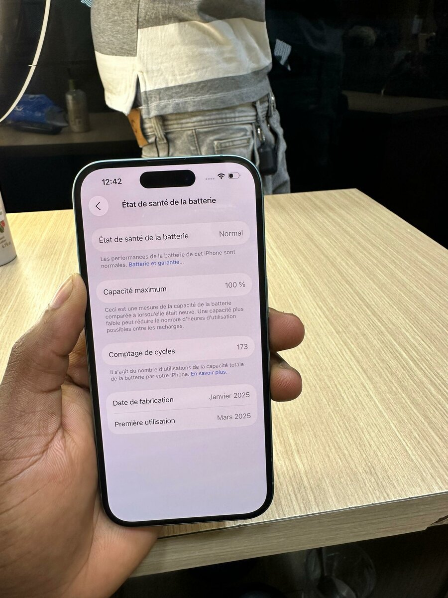 IPhone 16 simple disponible