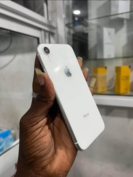 iPhone XR Blanc 64GB