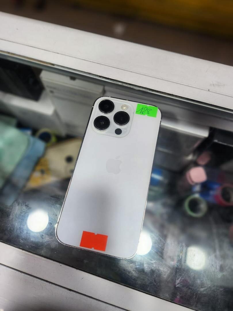 iPhone 14 pro 128giga sans ID