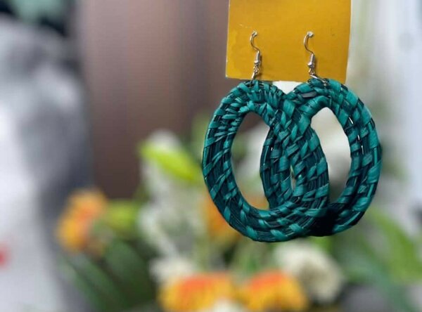 Weaved earrings