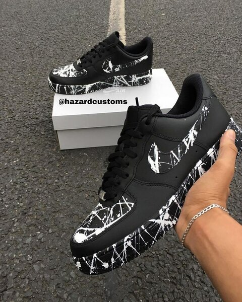 Airforce 1 black/White available from size 40-45