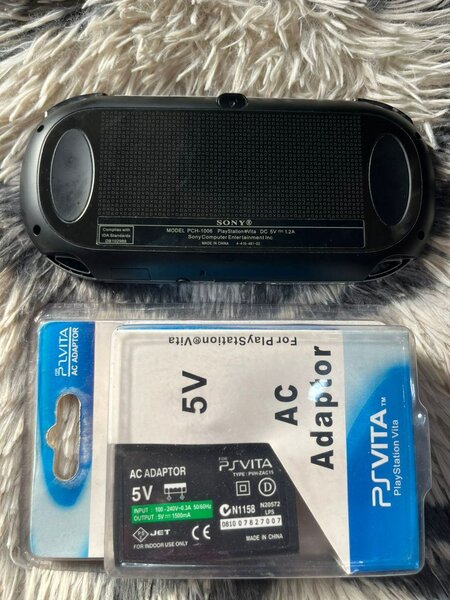 Console PS Vita fat +15 jeux