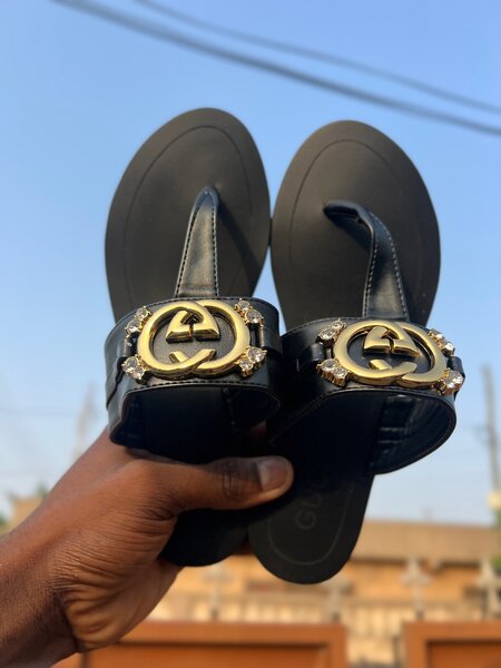 Gucci slippers available in sizes.   Neatly bagged
