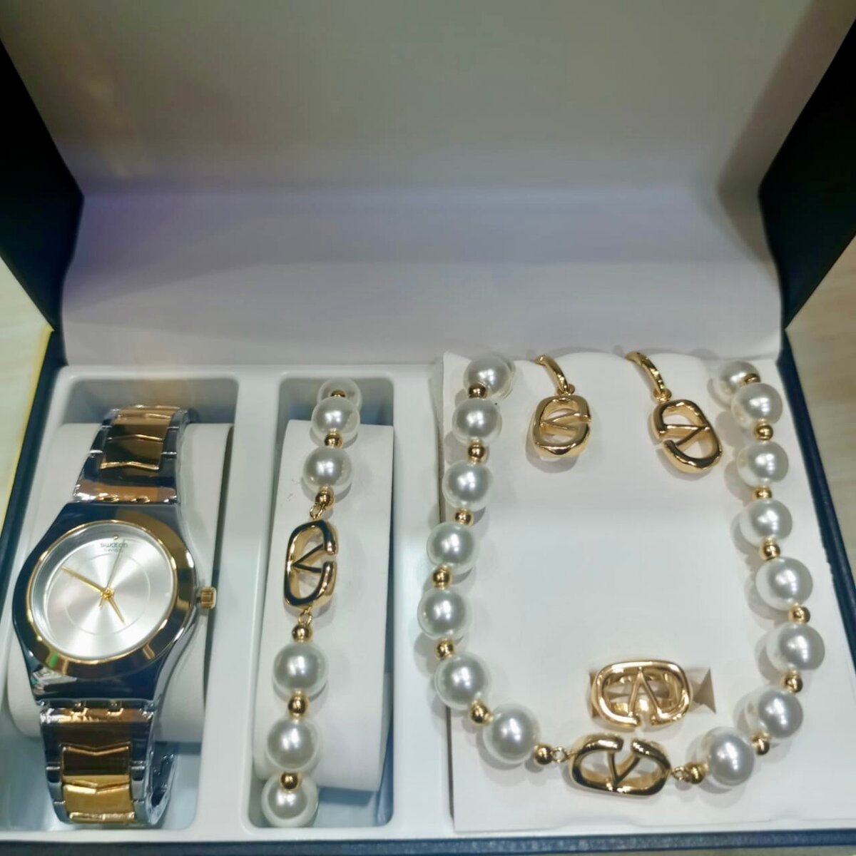 Ensemble Montre et Bijoux en Or