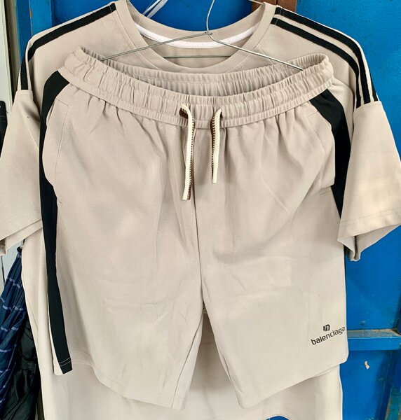 Ensemble de sport beige