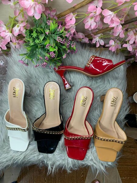 Sandales à talon chic femme