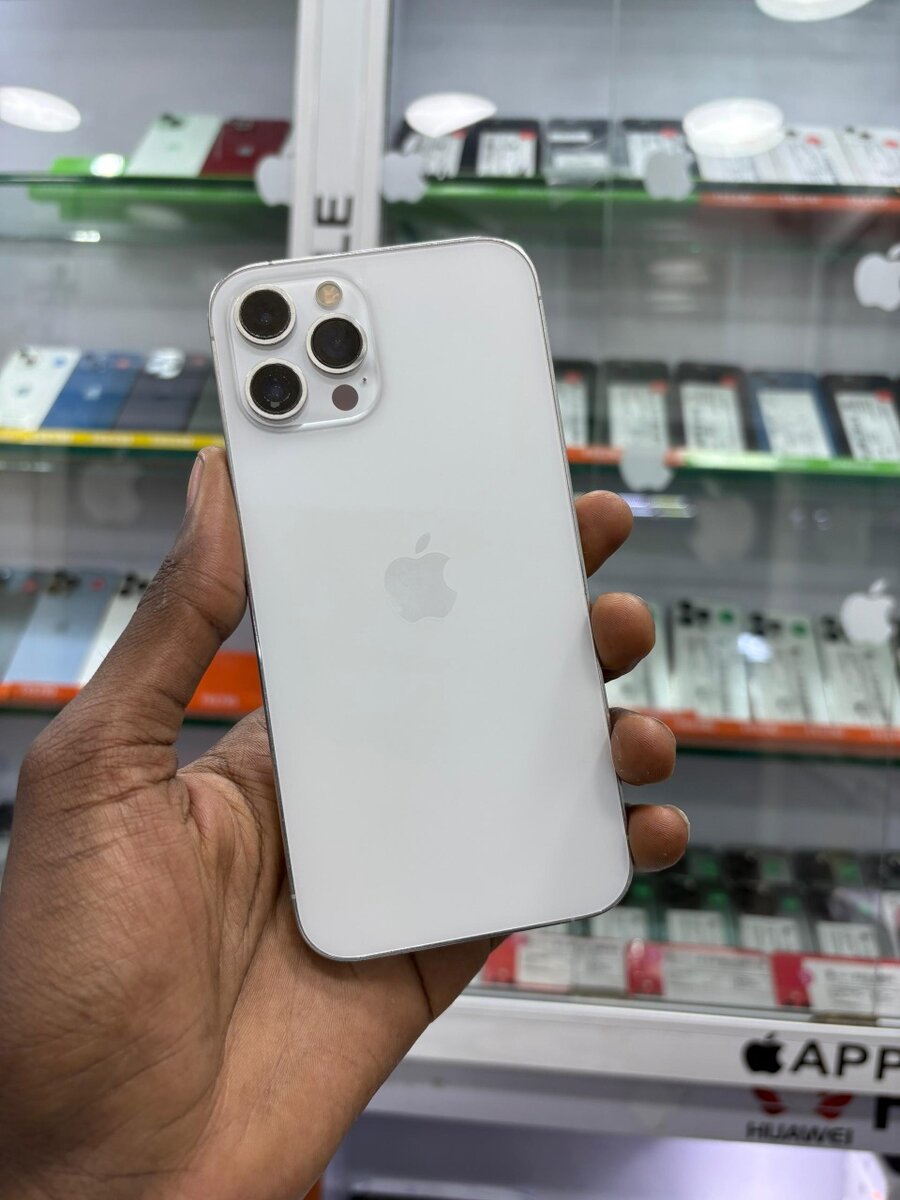 Disponible 12 Pro max 128go