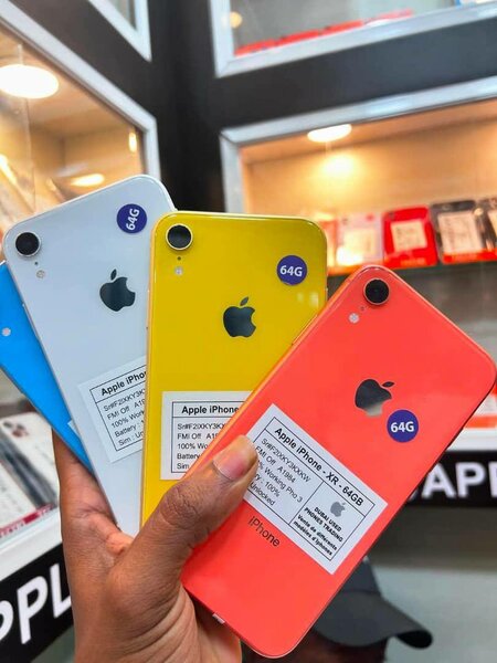 iPhone Xr casi neuf jamais démonté