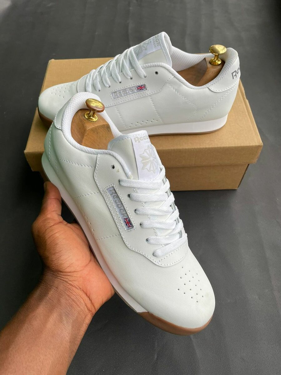 Sneakers blancs en cuir pour hommes