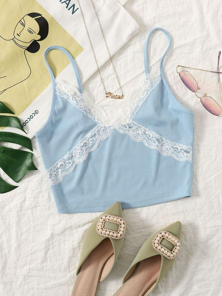 Haut en dentelle bleu pour femme