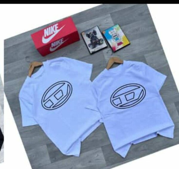 White T-shirt with print