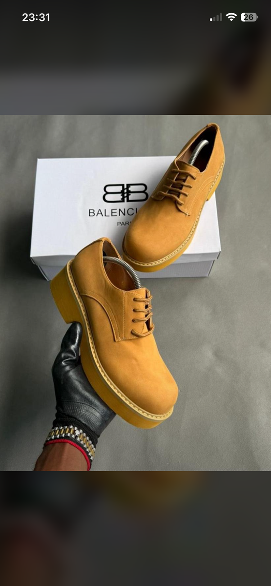 Chaussures de luxe tendance