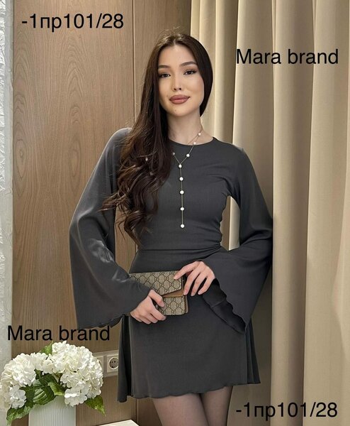 На завязках размер 42-44 Mara brand