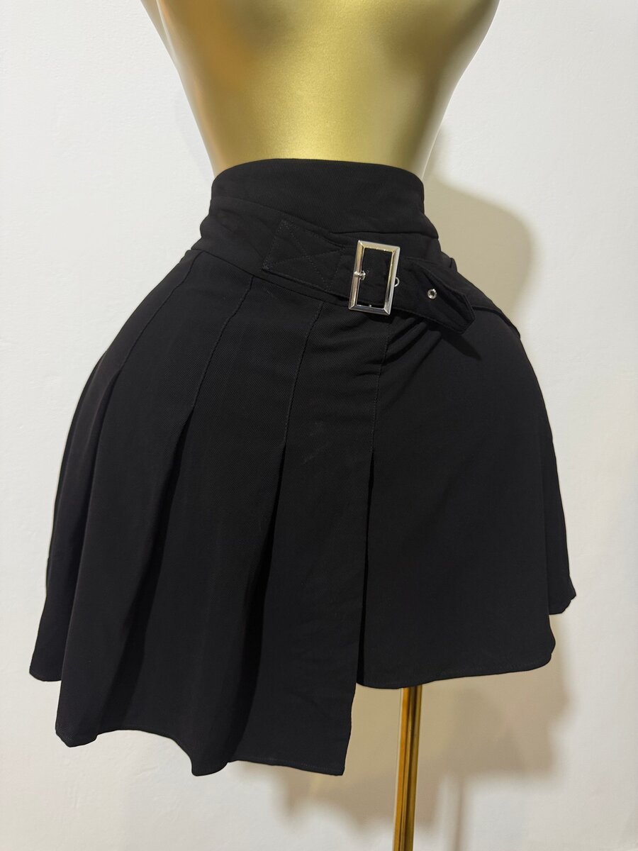 Jupe trapèze noire élégante