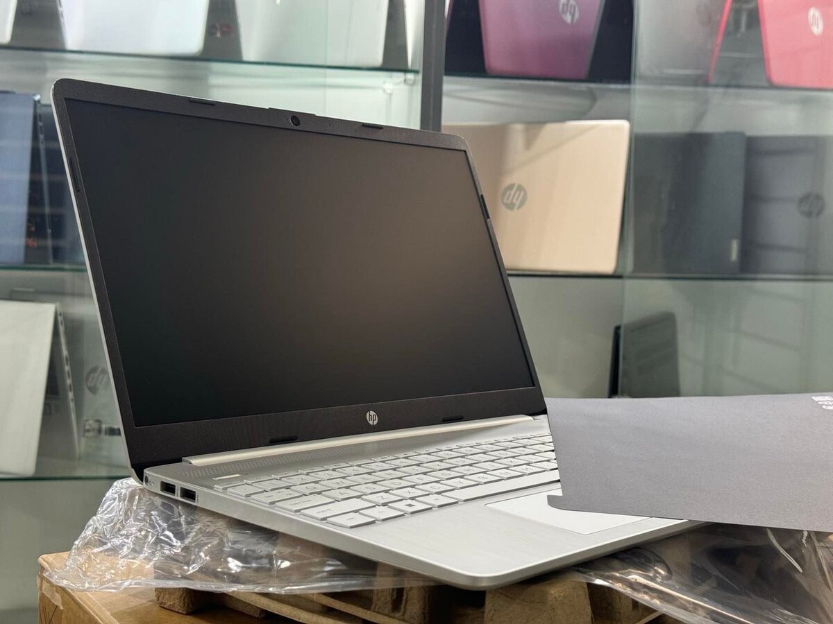 Brand New Sealed HP 15