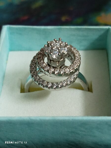 Zircon Dancing Ring (Adjustable)