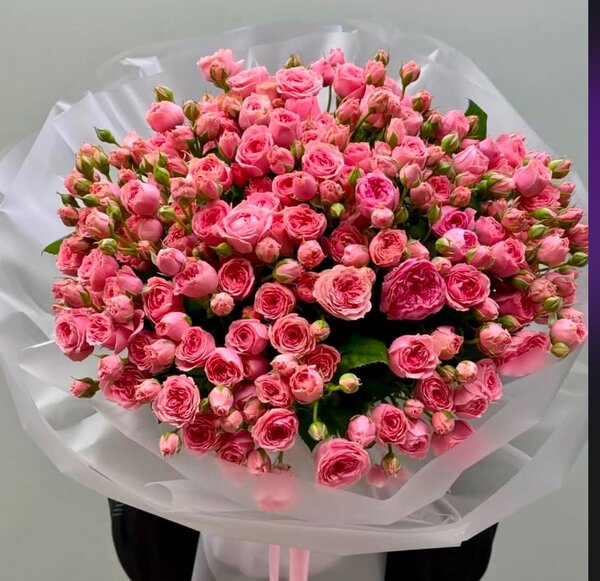 Цветы , игрушки , клубника в шоколаде