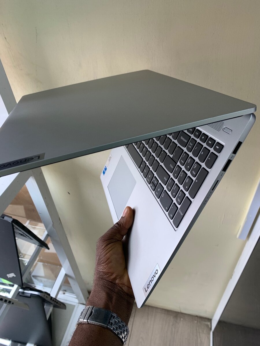 Lenovo Intel Core i5