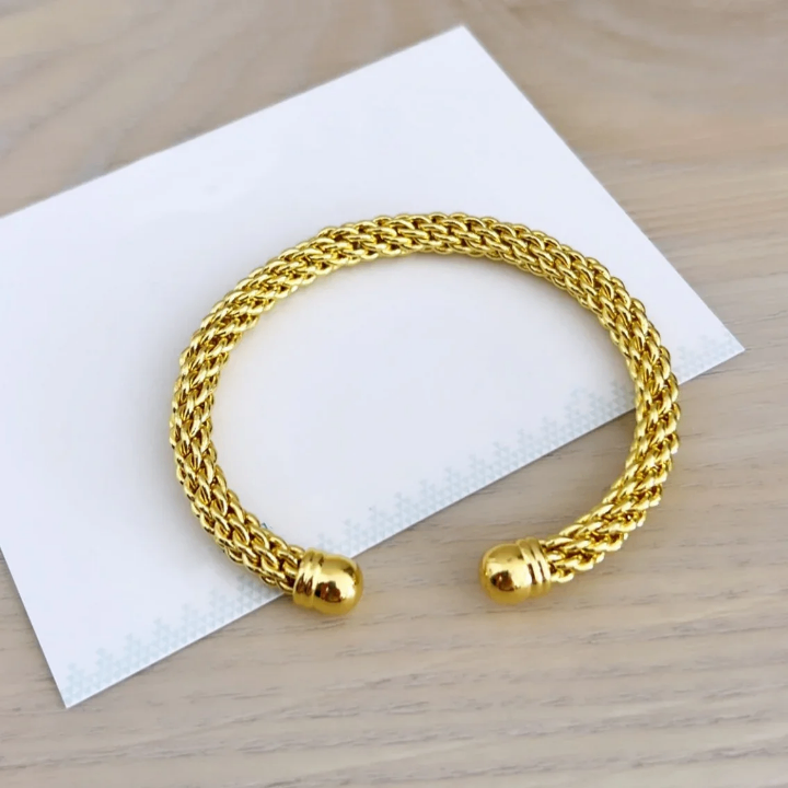 Bracelet élégant doré pour femmes