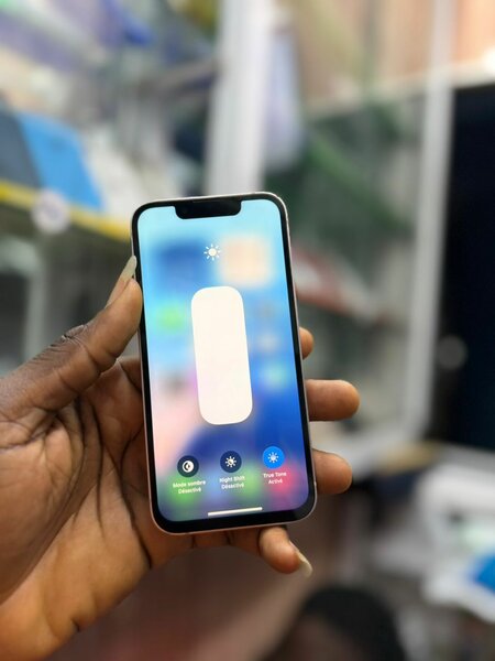 iPhone 13 mini 256Go  Écran et