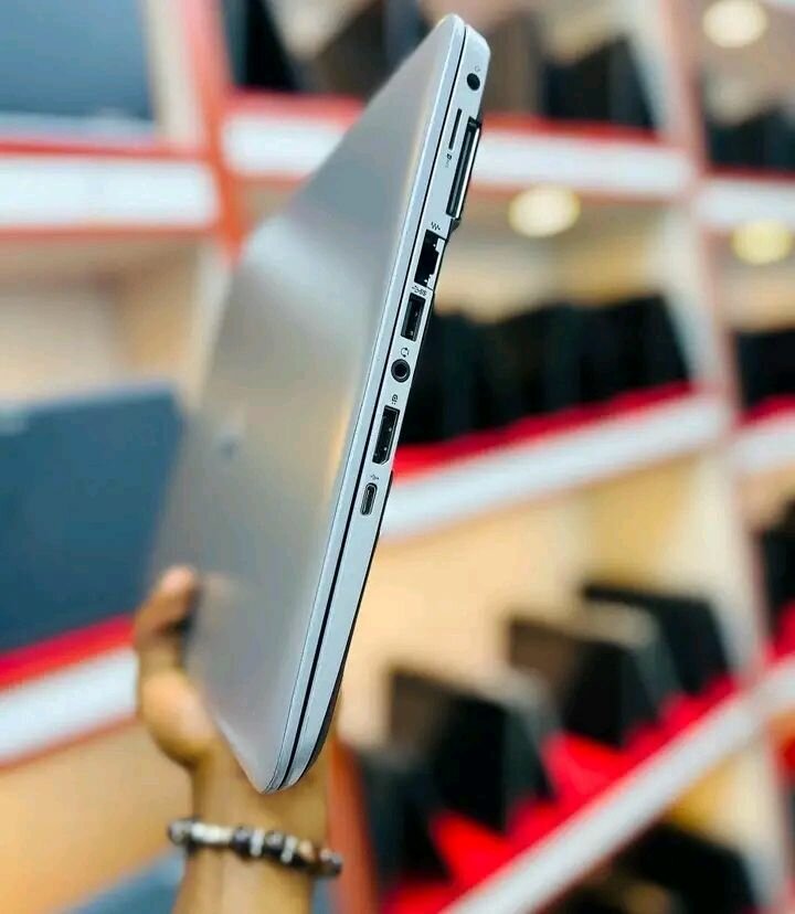 Élégant Ordinateur Portable