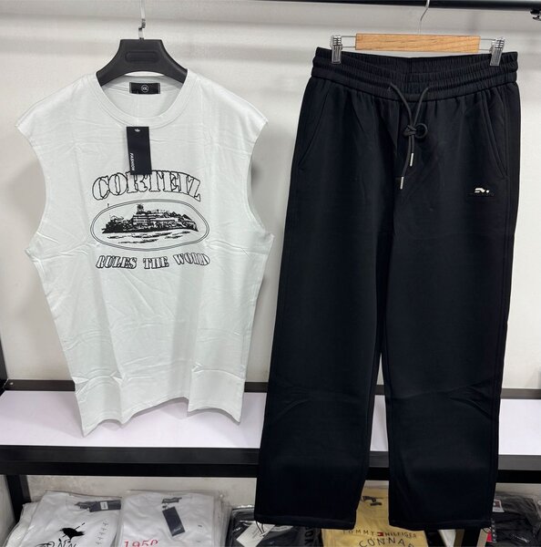 T-shirt sans manches Cortez