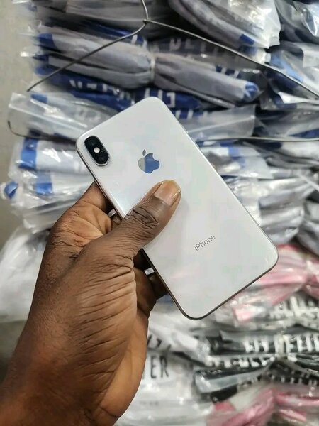 iPhone X 64GB Argent