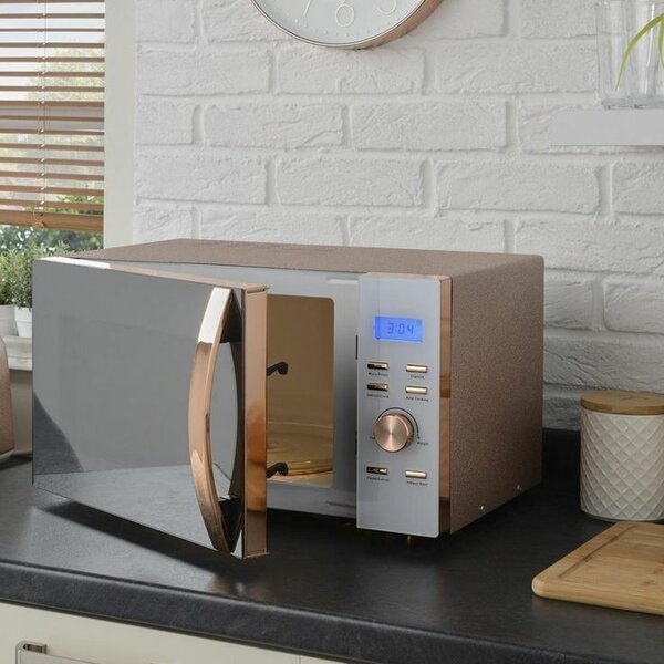 Obsessed with rose gold? This microwave is about to take kit