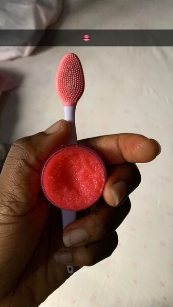 Scrub pour lèvres exfoliant