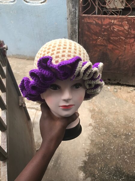 Bonnet en crochet coloré