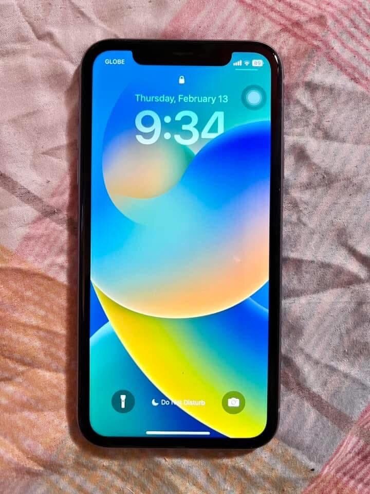 iPhone 11 64gb propre ( vendu avec reçu )